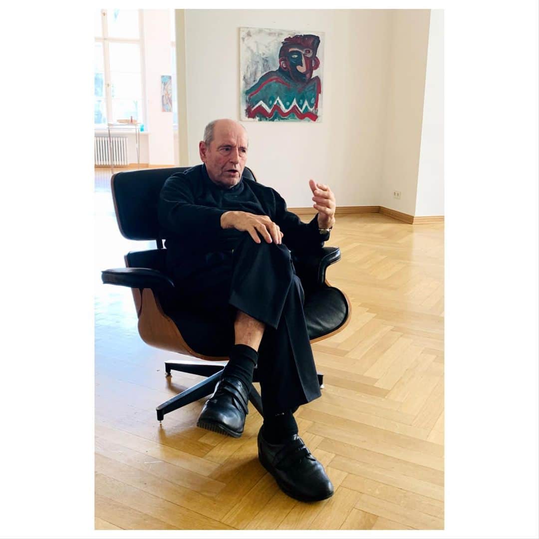 マット・ディロンのインスタグラム：「Harald Falckenberg was the real deal. He was a renegade art collector and brilliant writer who gave zero f’s about the art establishment. Harald was a straight shooter and tough SOB but I will always be grateful to him for being supportive of me and teaching me different ways of approaching art.  Thank you my friend. 🙏 @heavyburschi @guidowbaudach @andyhope1930 @andyhall16 @marcelhueppauff @thomas.zipp @patrickpainterinc_」
