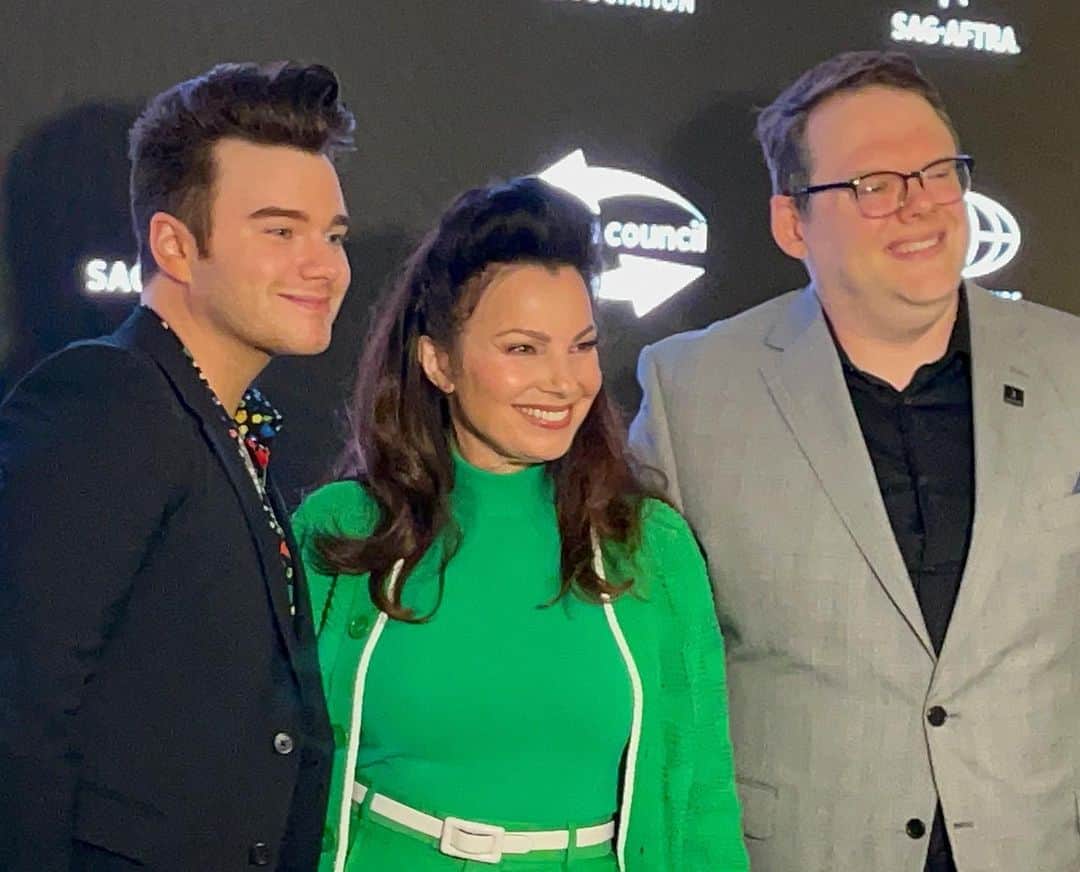 クリス・コルファーのインスタグラム：「Congratulations and THANK YOU @officialfrandrescher,  @duncanci, @msjoelyfisher and the entire @sagaftra negotiating committee! Your leadership and endurance has inspired the whole world! #sagaftra #sagaftrastrong」