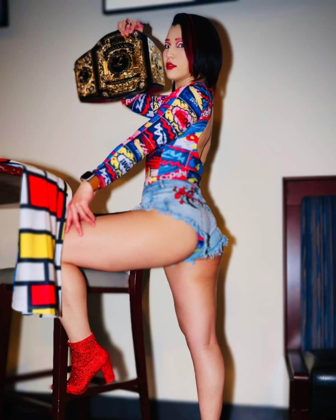 志田光のインスタグラム：「We need colors💄　#aewdynamite #aew #hikarushida #aewfullgear」