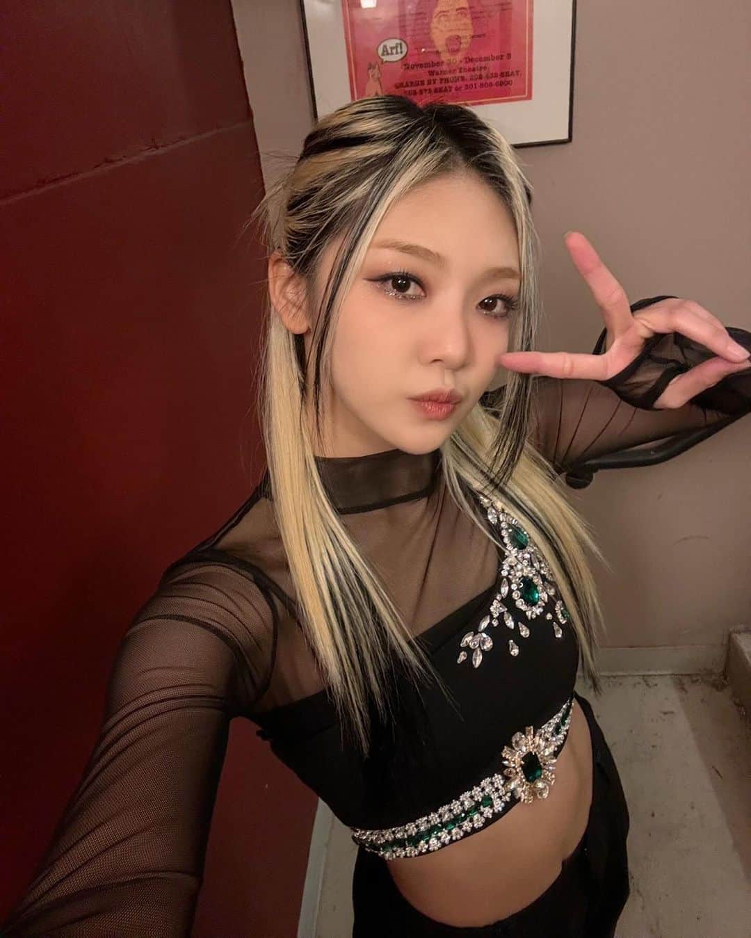 EVERGLOWのインスタグラム：「[📸Today EVERGLOW]  ‎23.11.08 #US_TOUR in Washington D.C.  오늘의 에버글로우💜  ‎⁦‪#EVERGLOW‬⁩ ⁦‪#에버글로우‬⁩ ‎⁦‪#이유‬⁩ ⁦‪#시현‬⁩ ⁦‪#미아‬⁩ ⁦‪#온다‬⁩ ⁦‪#아샤‬⁩ ⁦‪#이런‬⁩ #ALL_MY_GIRLS_IN_US」