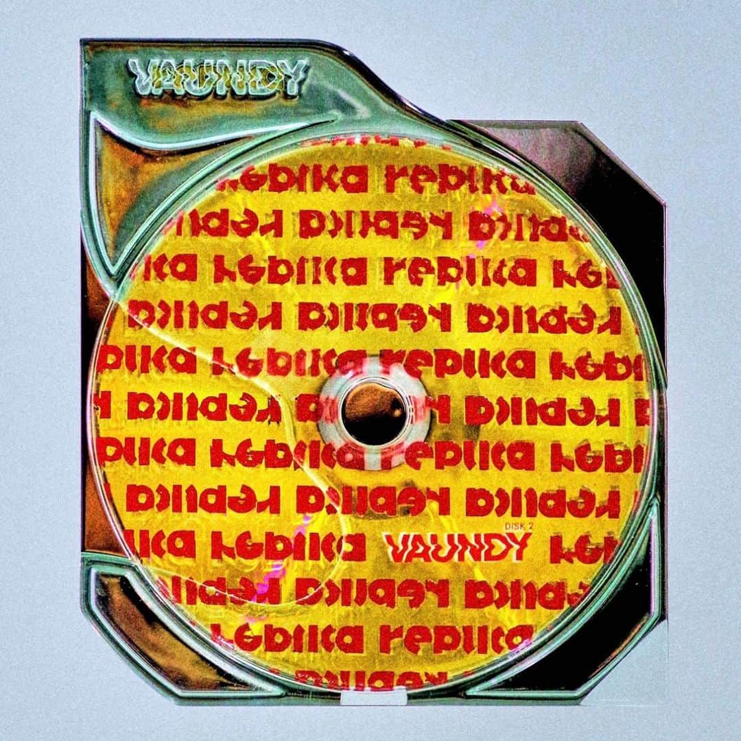 TAIKINGのインスタグラム：「2023.11.08配信  Vaundyの最新曲『呼吸のように』でギター弾きました。 映画『正欲』の主題歌になってます！  2nd ALUBM『replica』から先行で配信です。 聴いてねー🎸  #Vaundy #正欲」