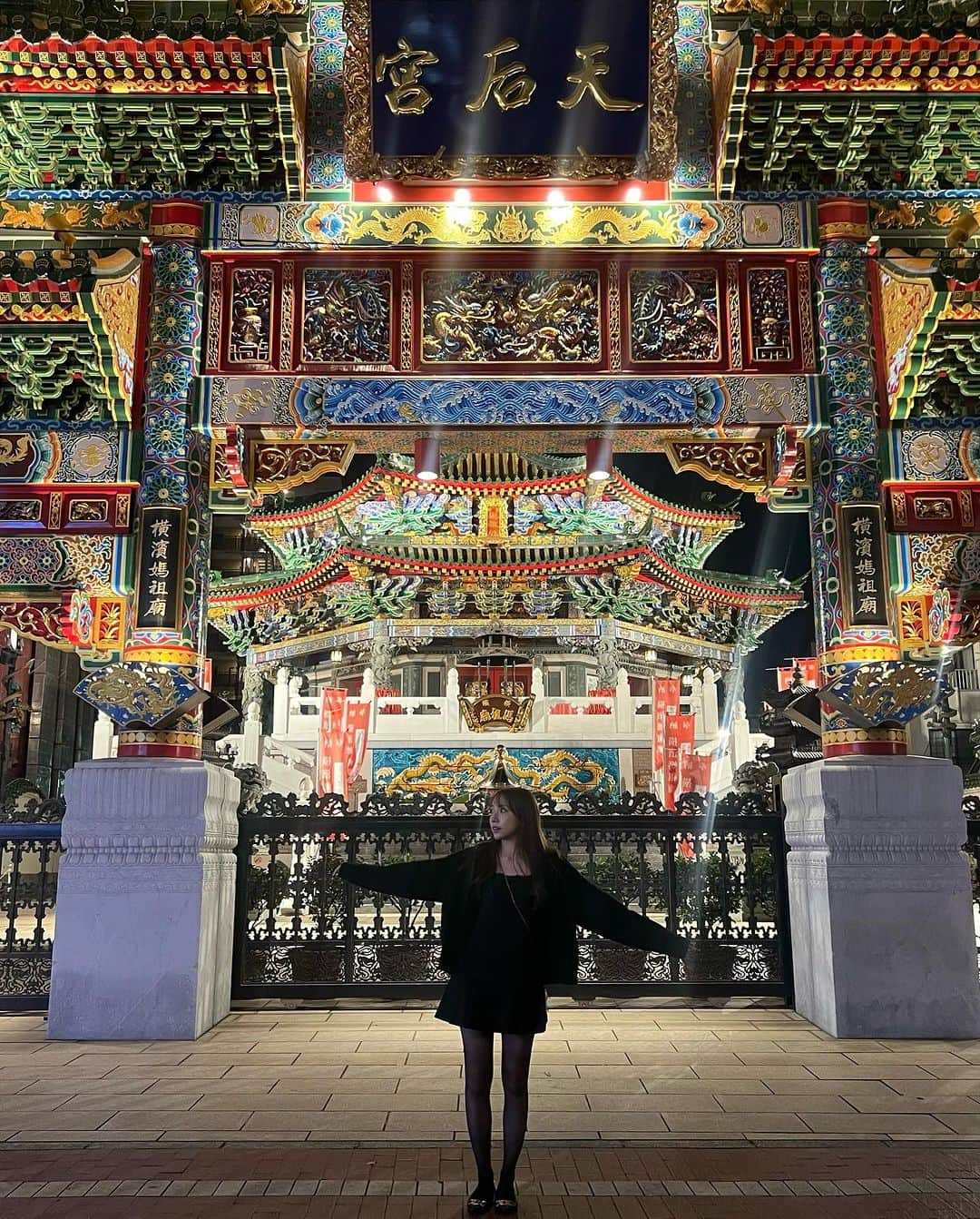 前田イブさんのインスタグラム写真 - (前田イブInstagram)「横浜大満喫🫶🏻🇨🇳 あざとく生きるとしわあせになる(？」11月9日 13時16分 - _eve1209