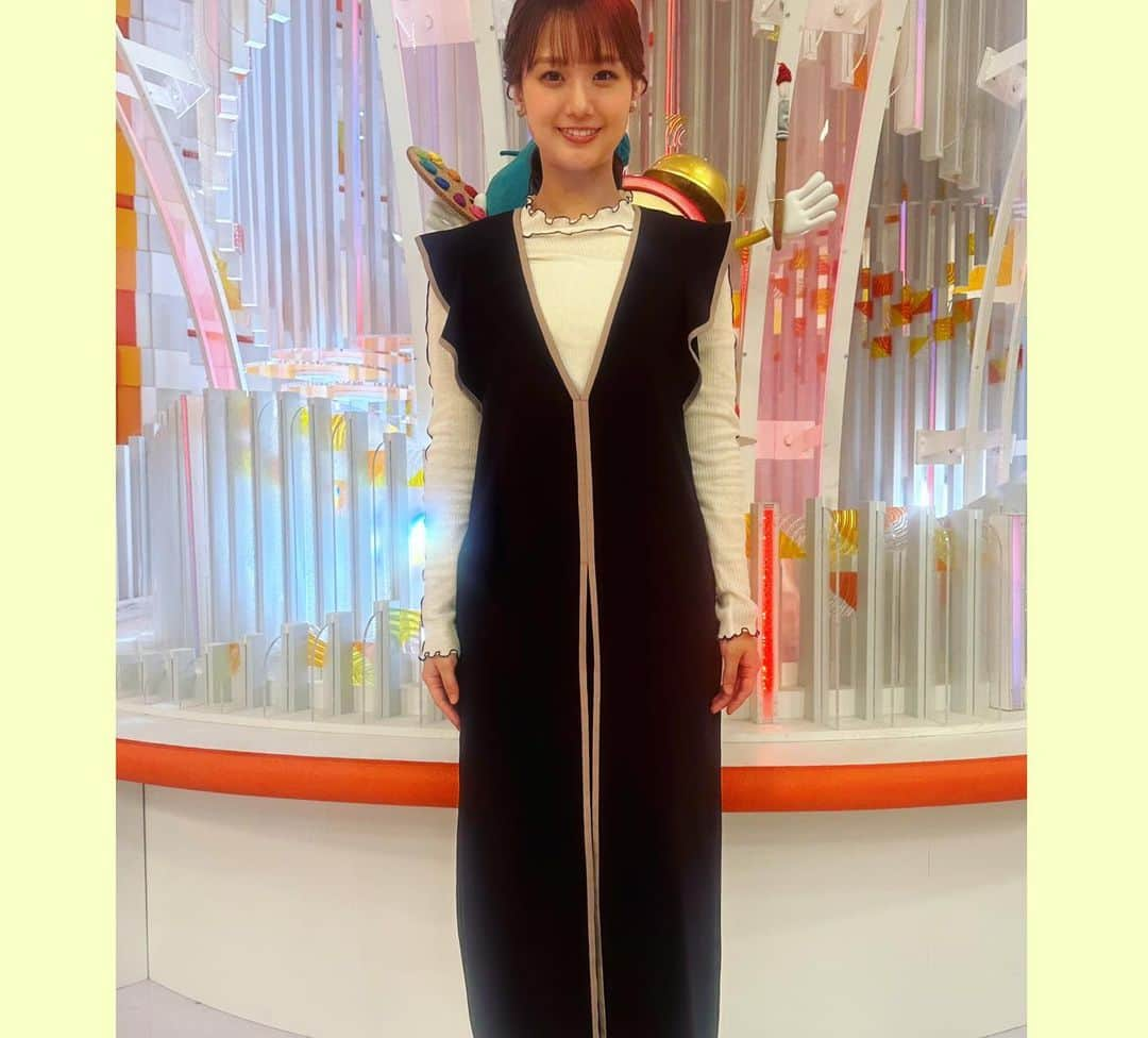 フジテレビ「めざましテレビ」さんのインスタグラム写真 - (フジテレビ「めざましテレビ」Instagram)「井上です🌟  Xに載せているスマイルチャージの動画を放送後に撮っていたら、軽部さんが待っていてくれたのでパシャリ！今週は鈴木唯アナウンサーが休暇なのですが、個人的に今日の私の衣装に唯さんぽさがあるような気がして、軽部さんと唯さんへ思いを馳せました😆笑 元気チャージして帰ってきてください！  #軽部真一  #鈴木唯」11月9日 14時39分 - mezamashi.tv