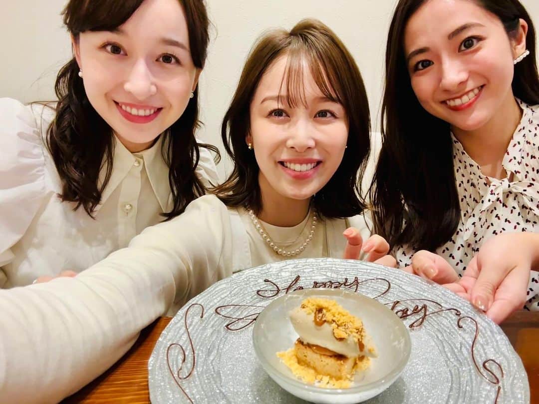 田村真子のインスタグラム：「🎂  この前やーっと予定が合い３人で集まることができたので、遅れて安美のお誕生日を祝いました🫶 この日は寒かったので３人で参鶏湯を注文、温まりました❤️  #happybirthday」