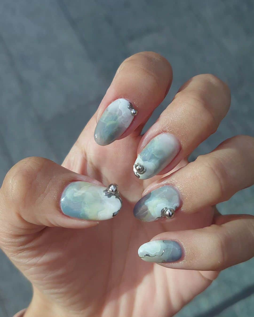 小野木里奈さんのインスタグラム写真 - (小野木里奈Instagram)「_ @fanfan_colorsnail @colorsnail.official I miss these nails...😭💅」11月9日 14時43分 - rina_onogi