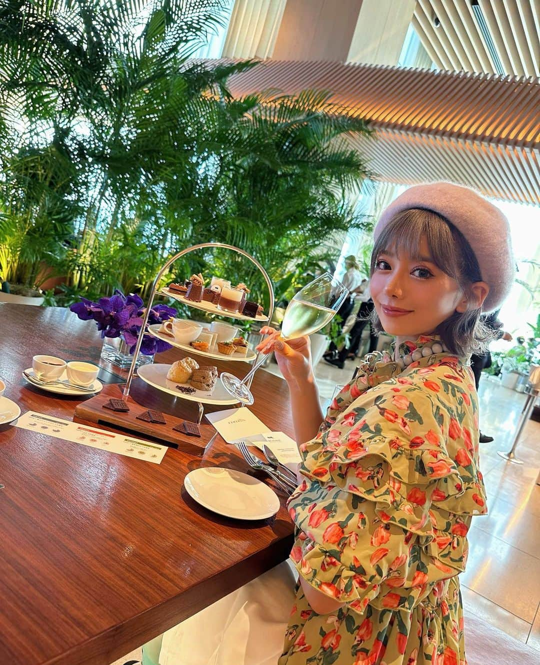 有村のぞみのインスタグラム：「🍫🍾🥂」