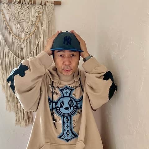 のインスタグラム：「. . 【マサブログ更新】  「11月20日月曜日」という日は。  大明日 （全ての行いに太陽の恵みが授けられる 　縁起のいい日） 天恩日 （天の恩恵を受ける日） 神吉日 （神事、祭礼、遷宮、祈願など神事に 　よい日とされている） 大安 （あらゆることにおいて吉、 　成功に結び付く日）  という、  なんと四つのすんごい日が 重なるらしいと、   ドリカムを担当してくれてる ユニバーサルシグマ タイアップマネジメントグループ 兼 制作2部 西尾くんが教えてくれた。  そんなすんごい「日」を逃す手はない！  俺はなにかすんごいことを、  愛するベイビーズのために、  「11月20日月曜日」に発射したいと 企み始めた。  いろいろディフィカルトな調整だったり 修正だったりリカバリーで  「ううううううううううっ」 てなってる俺だけど、  65ちゃいにしては 今日も意外とかわゆいから、  マサマニアは、  写真見てうっとりしてくれても いいかもめ。」