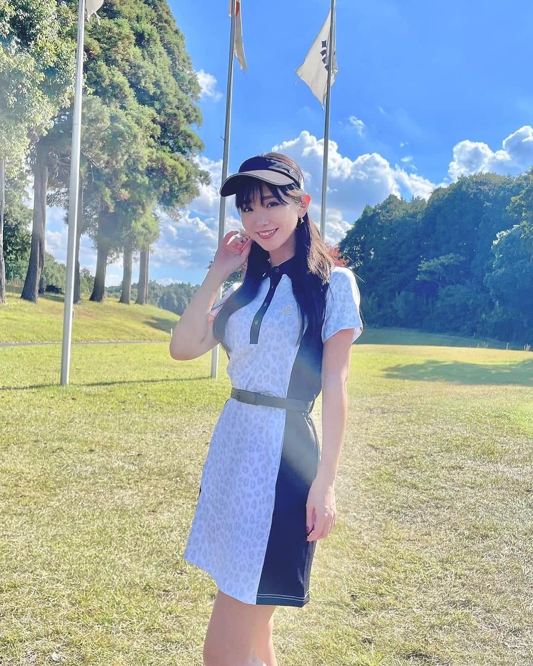 西村いちかさんのインスタグラム写真 - (西村いちかInstagram)「こないだの暑かった日🥹  @golf_spa_tobath  毎回何かかぶってて気付いたら6月ぶりにコンペ参加🥹 復活できて楽しかった🤤✨  #golf #ゴルフ #ゴルフ女子 #ゴルフウェア #ゴルフ男子 #ゴルフコーデ #골프패션 #골프웨어 #골프장 #골프사랑」11月9日 15時24分 - ichika_nishimura