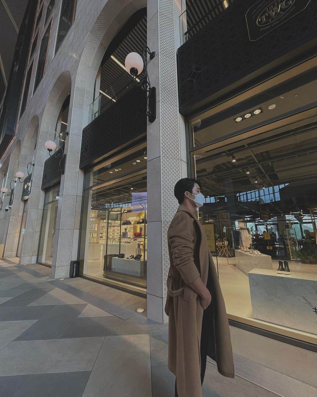ソ・ハジュンのインスタグラム：「🍂」