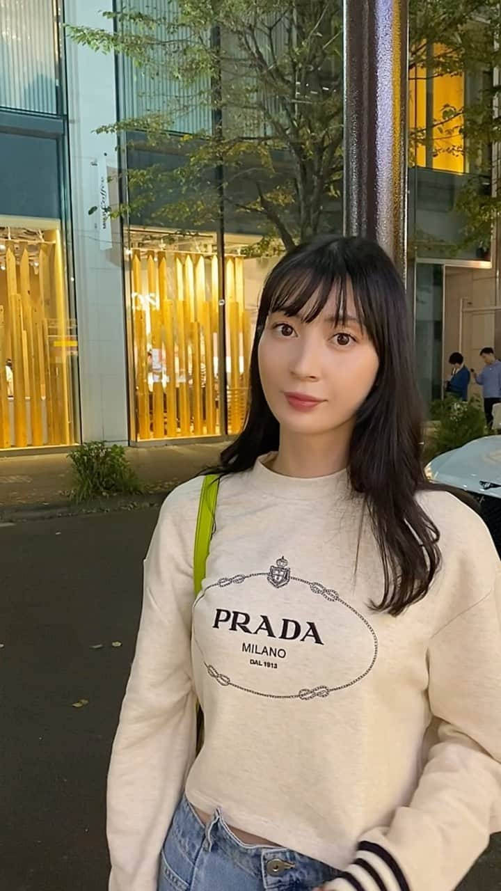 デコウトミリのインスタグラム：「💚」