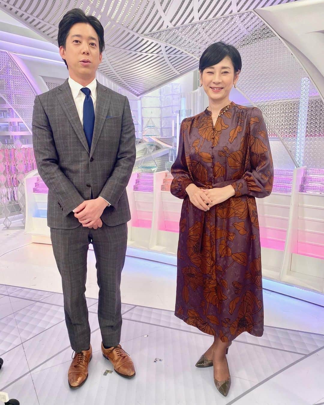 フジテレビ「Live News days」さんのインスタグラム写真 - (フジテレビ「Live News days」Instagram)「きょうも全国的に秋晴れとなり、爽やかな陽気です。  今週末から一気に冷え込むので、暖房や冬支度の準備は早めにしておくと良さそうです。  島田アナ OP：#paulstuart @paulstuartjapan ピアス：#アビステ @abiste_official ネックレス：#ラスール @lasour_jewel  #島田彩夏 #立本信吾 #安宅晃樹 #竹内友佳 #アナウンサー #フジテレビ #ライブニュースデイズ #livenewsdays #ファッション #コーディネート」11月9日 15時49分 - live_news_days