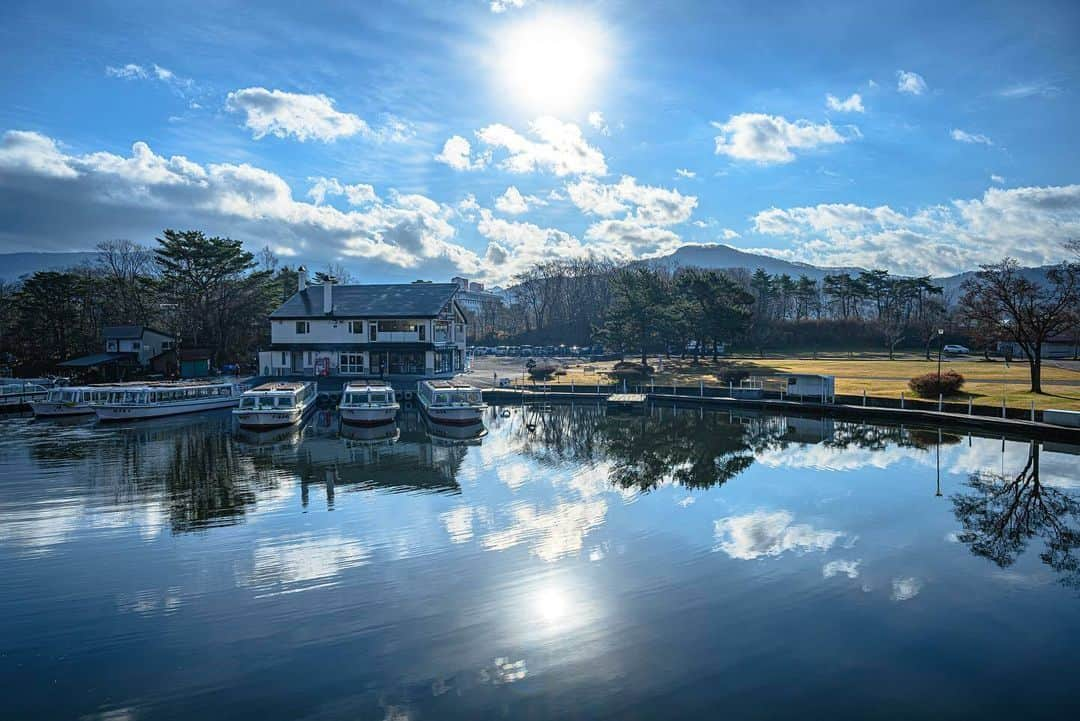 ニコンイメージングジャパン公式さんのインスタグラム写真 - (ニコンイメージングジャパン公式Instagram)「‖大沼公園 Photo by @mk1978mikky https://www.instagram.com/p/ClQ_kg1PiHV/ * ニコンのカメラ・レンズで撮影され、「#nikoncreators」をつけて投稿していただいた皆さまの作品をご紹介します。投稿の際は使用機材名をぜひご記載ください。 （作品使用に関するガイドラインは本アカウントのプロフィールに記載しているURLからご覧ください）  #nikoncreators #ニコン #nikon #一眼 #カメラ #camera #nikon📷 #nikonlove #light_nikon #大沼公園 #青空  ※皆様、政府、自治体など公的機関の指示に従った行動をお願いします。  nikonjpでは、写真を「見る楽しみ」を提供することを通して、 微力ながら皆様にわずかな時間でも癒しをお届けしたいと思っております。 本アカウントでの投稿を引き続きお楽しみください。 . 【ご注意ください】⠀⠀ ニコンイメージングジャパン公式を名乗るなりすましアカウントが確認されています。 不審なDMを受け取った場合、記載されているURLなどはクリックせず、DMの削除などをお願いいたします。 . ニコンイメージングジャパン公式アカウントは下記からご確認いただけます。 https://www.nikon-image.com/socialmedia/」11月9日 16時00分 - nikonjp