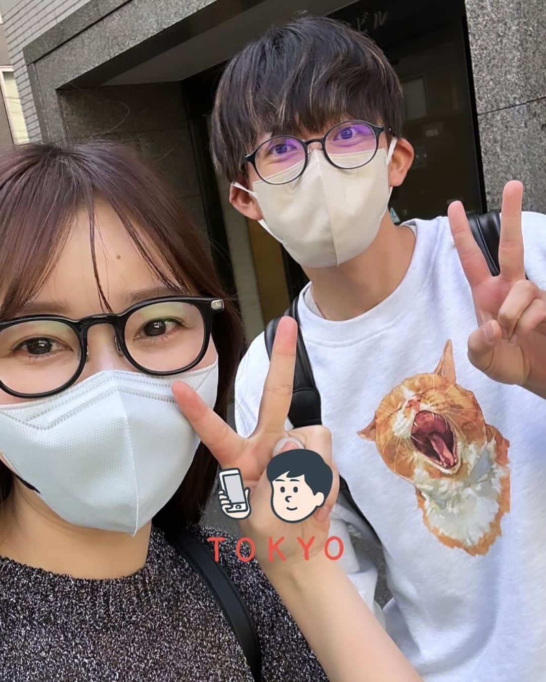 のインスタグラム：「信号待ちしてて隣にめっちゃ似てる人いるな〜〜って思ったらマジで #指原莉乃 さんだった！！！？！！」