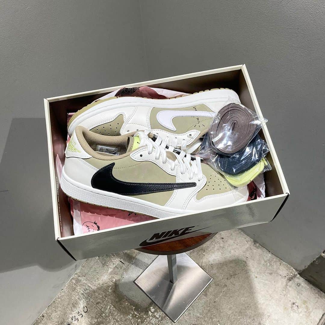 RINKAN渋谷店のインスタグラム：「. 《 NIKE 》  MODEL : AJ1 golf ×travis ※HOLD ⁡ －－－－－－－－－－ー－－－－－－－－－－－－－－  商品の詳細につきましてはDM、又はお電話にてお問い合わせ下さい。 ⁡ DMやお電話からの郵送販売も可能です。 ⁡ ショッピングローンなど各種お支払い方法もご用意しておりますのでご相談下さい。 ⁡ International shipping is available. Please contact us though DM. ⁡ ⁡ 〈RINKAN SHIBUYA〉 TEL：03-5458-3050 LINE ID：@283swjhf」
