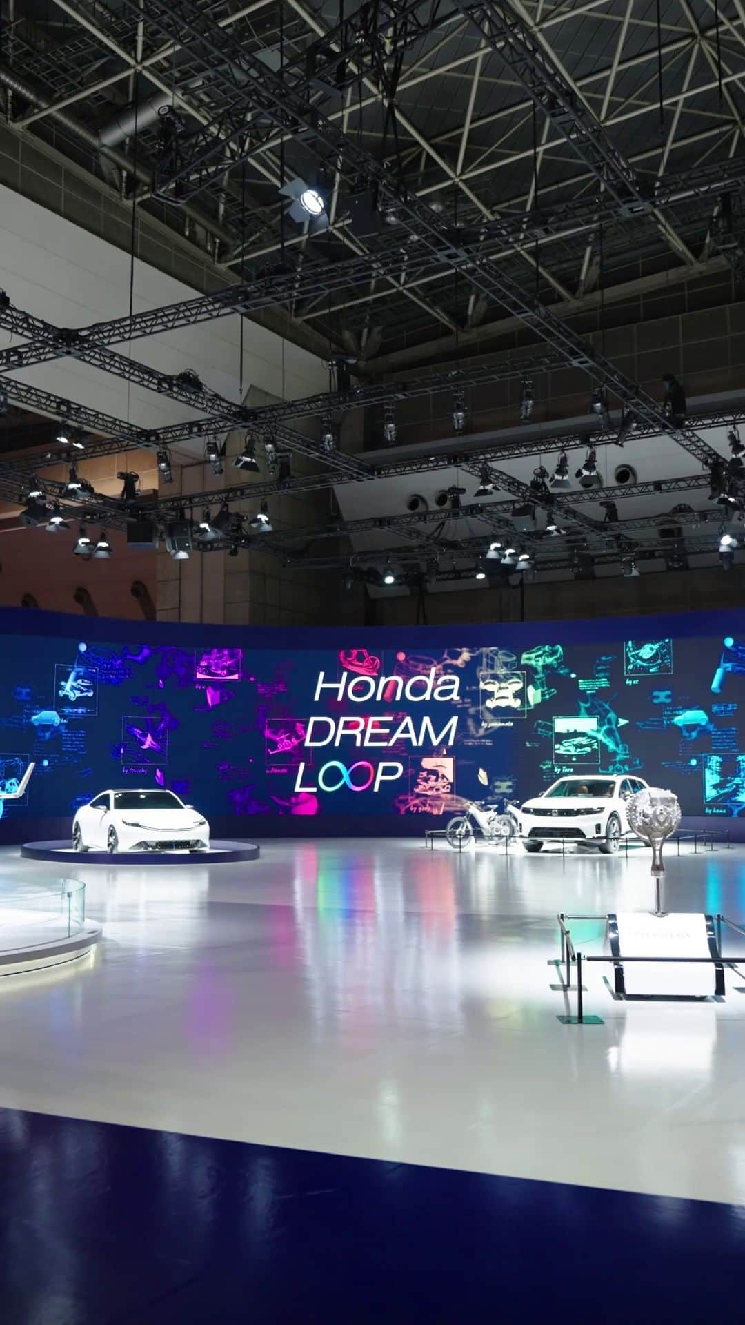 Honda 本田技研工業(株)のインスタグラム：「Thank you for joining us! #JMS2023  We hope you were excited as we were to see Honda’s vision of the future at #JapanMobilityShow 2023!  Honda will continue to bring you exciting products, and help you realize your dreams. #ThePowerOfDreams  #JMS2023 への来場ありがとうございました！  今回 #ジャパンモビリティショー でHondaが描いた未来の世界を見て、少しでもワクワクしてくださったら幸いです。  これからもHondaは皆さんをワクワクさせ、夢の力で夢の実現を後押しする企業であり続けます。 #HowWeMoveYou」