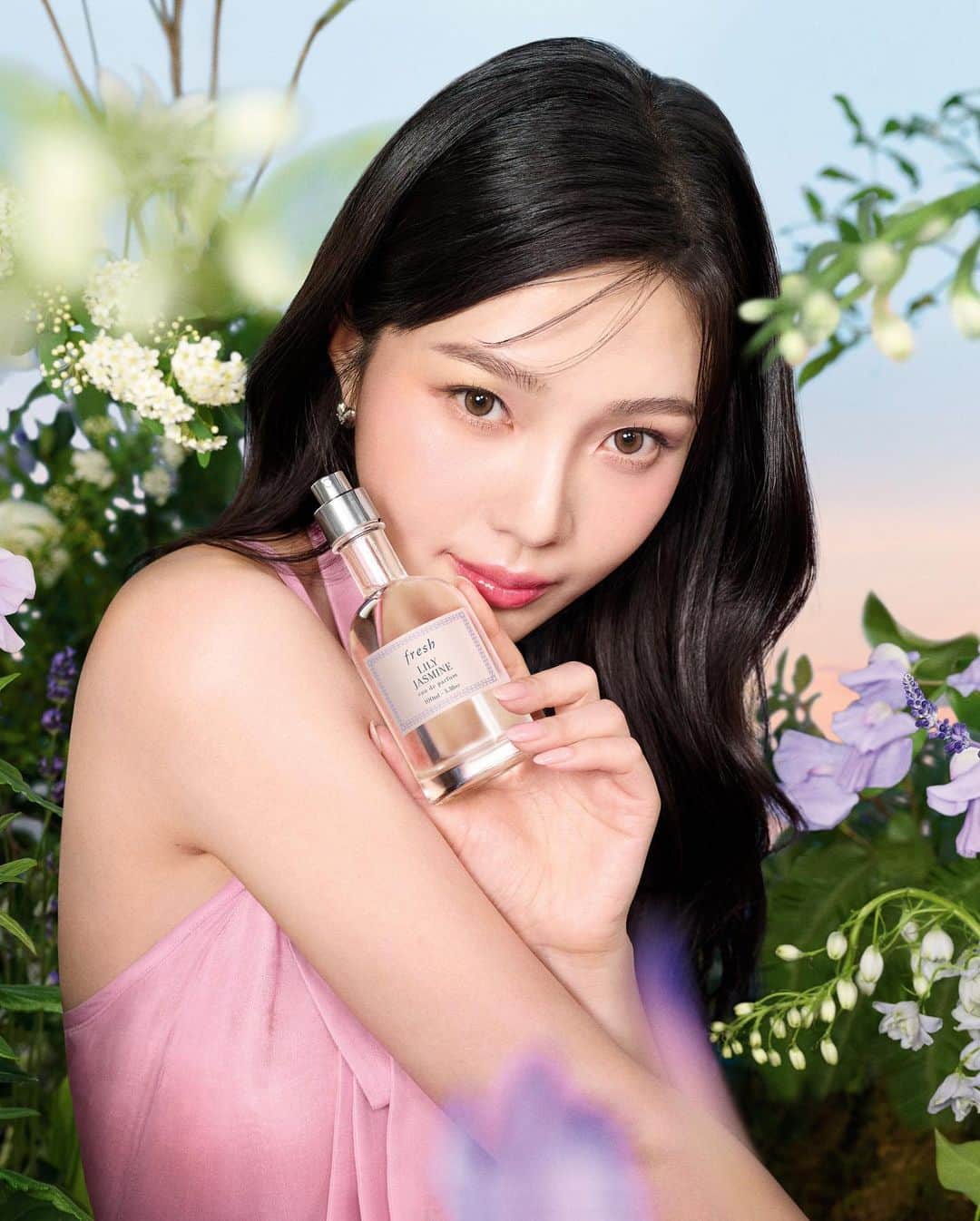 LVMHのインスタグラム：「@freshbeauty reveals its new fragrance, Lily Jasmine Eau de Parfum and unveils a new brand-campagne starring JOY, k-pop artist and actress.  #LVMH #FreshBeauty」