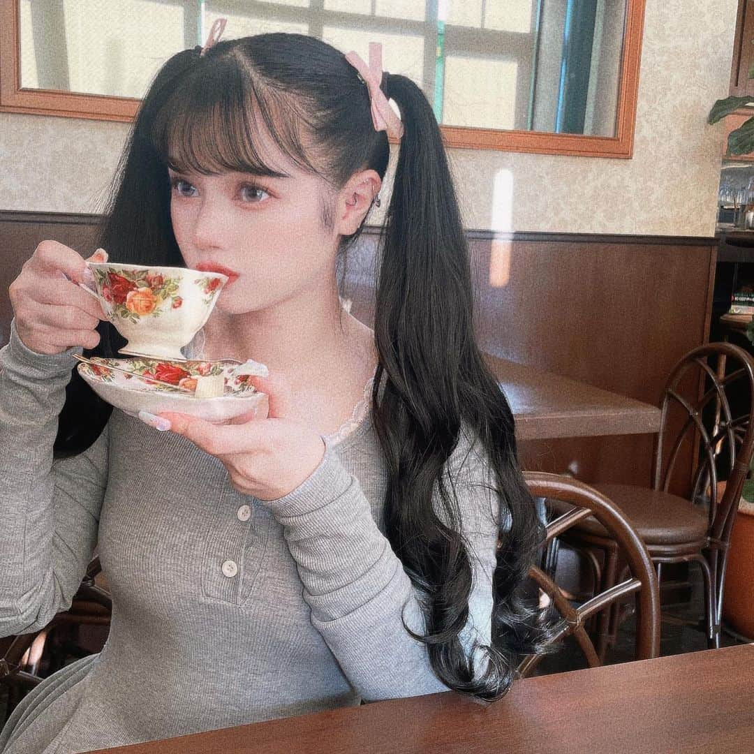 村田実果子さんのインスタグラム写真 - (村田実果子Instagram)「ミルクティー美味しかった☕️ #実果子純喫茶#シャーロックホームズ」11月9日 17時02分 - mikaphith