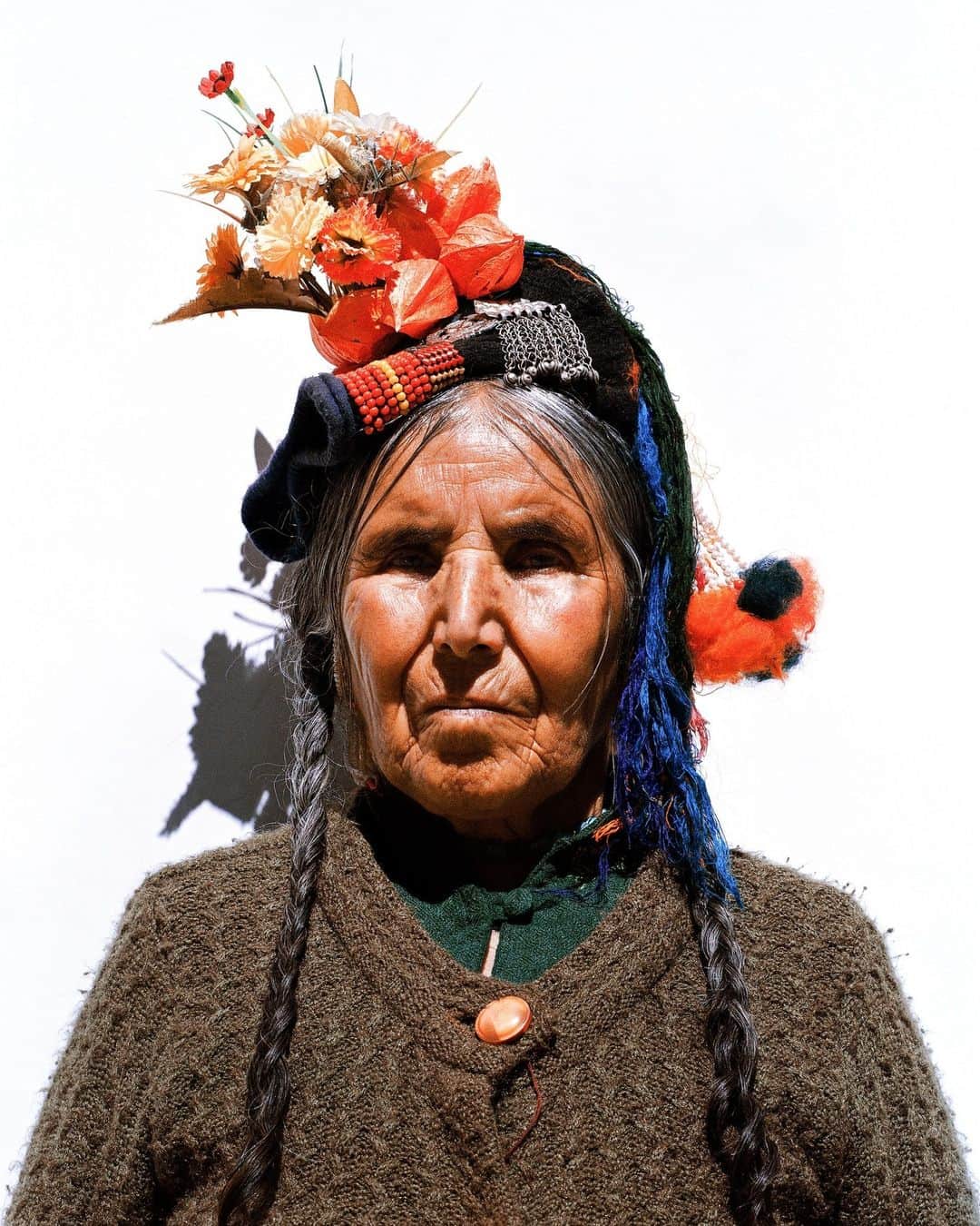AnOther Magazineのインスタグラム：「In a photo submission, photographer @jacky_nayak captures the Dard Aryans of Ladakh in India 🇮🇳 ⁠ ⁠ In the heart of Himalayas, spread over a handful of small villages, Nayak photographs the women of the Dard Aryan, a Buddhist tribe of Jammu and Kashmir's Ladakh region, adorned in heavy fur costumes and flower bouquets adorning their heads. It is thought there are less than 4,000 of them left in the world. ⁠ ⁠ 📸 The Dard Aryans by @jacky_nayak」