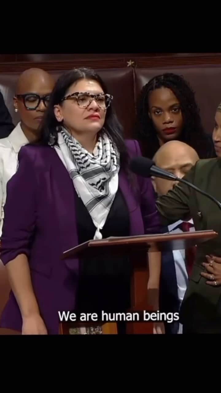 マックルモアーのインスタグラム：「This moved me to tears. @rashidatlaib is the only Palestinian American in Congress, and the House just shamefully voted to censure her because of her dedication to Palestinian rights. This is where congress is at and what we must be relentless in fighting against. The suppression of humanity. Thank for your truth and your heart Rashida. I’ll share her entire speech on my story.」