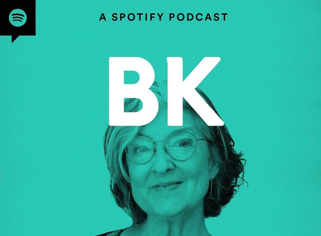 ダックス・シェパードさんのインスタグラム写真 - (ダックス・シェパードInstagram)「She’s here!!! Pulitzer Prize winner @barbara.kingsolver She’s my favorite fiction writer. Author of my favorite book of the year, Demon Copperhead. And she’s EVEN BETTER than her writing. We loved her so much :) @armchairexppod @spotifypodcasts」11月10日 3時22分 - daxshepard