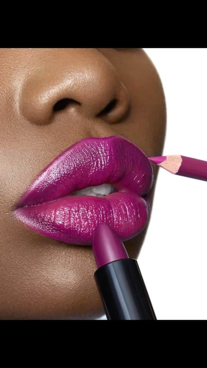 Motives Cosmeticsのインスタグラム：「Pick your poison.  Our beautiful Lip Kits are on sale for a limited time for only 💲14‼️   Scoop them up for everyone on your list!   #giftsforher #holiday #beautysale #giftideas」