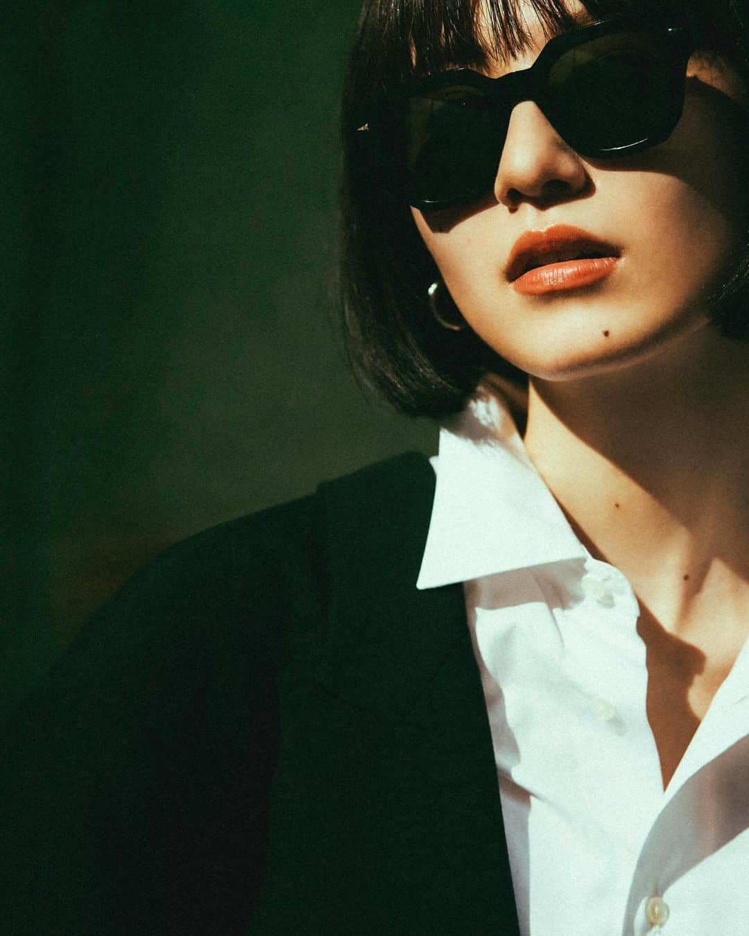 糸原美波さんのインスタグラム写真 - (糸原美波Instagram)「🕶️🤏🏻  3パターンあるよ。 3つともヘアメイクも衣装もタイプだった ︎❤︎  #ショートヘア #ショート #ボブ #ミニボブ #サングラス」11月9日 19時29分 - minami_itohara