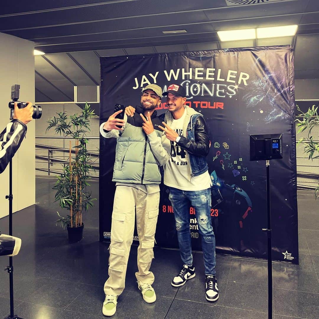 ビクトル・マチン・ペレスのインスタグラム：「@jaywheelerpr」