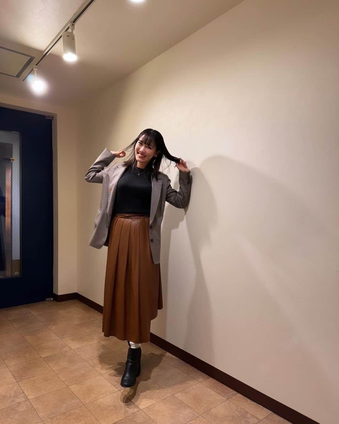 高城れにのインスタグラム：「秋🍂仕様🐿️🤎🌰  意外とスタッフさんから好評でした🧥！  #私服 #秋 #11月」