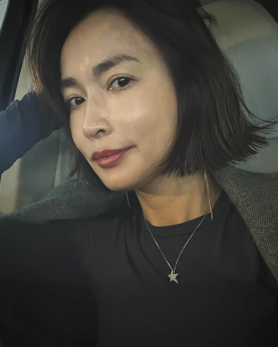 長谷川京子さんのインスタグラム写真 - (長谷川京子Instagram)「だいぶこのボブヘアーの扱い方が分かってきました🤗」11月9日 19時55分 - kyoko.hasegawa.722