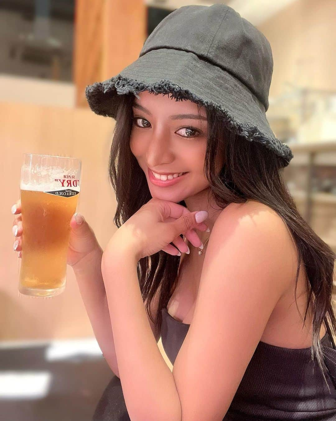 小松ナオさんのインスタグラム写真 - (小松ナオInstagram)「＼Ʊ"-ʓ”／＼Ʊ"-ʓ”／ ⁡ ⁡ ⁡ #アサヒスーパードライ#Beer」11月9日 20時03分 - komatsu__nao