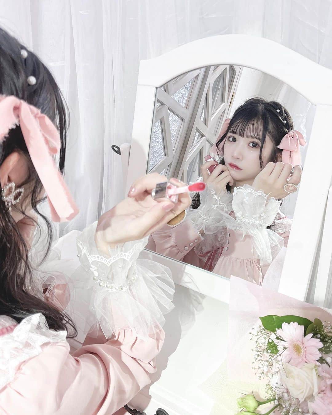 堂本千晴のインスタグラム：「お誕生日迎えました🎂🎀🪞」