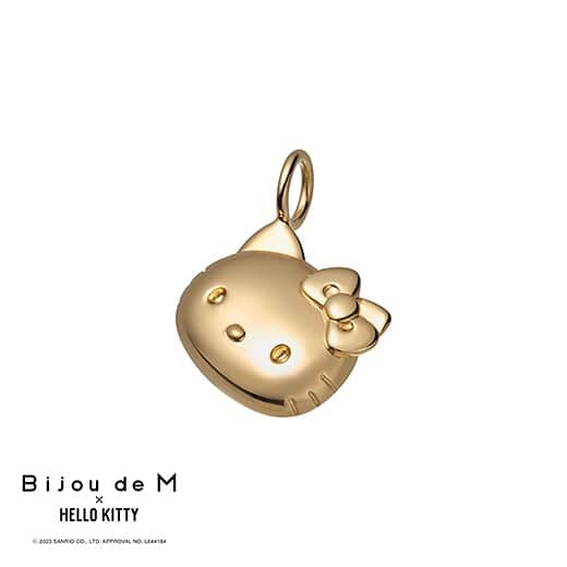 ELLE SHOP_JPさんのインスタグラム写真 - (ELLE SHOP_JPInstagram)「HELLO KITTYの50周年を記念して登場した、「Bijou de M（ビジュードエム）」x HELLO KITTYのスペシャルなコラボレーション アイテムの受注生産受付スタート！ ぷっくりとした愛らしいフォルムのHELLO KITTYがポイントになった、クールでポップなコラボアイテムは、お手持ちのネックレスやブレスレット等と合わせてお楽しみいただくも良し、コーデのアクセントとして取り入れるのも良し。完売前にぜひチェックして。  #BijoudeM #ビジュードエム #elleshop #エルショップ #ジュエリー #アクセサリー #HELLOKITTY #HELLOKITTYコラボ #ハローキティ #ハローキティコラボ #チェーンネックレス #ネックレス #チョーカー #コラボジュエリー #秋冬ジュエリー #秋冬ファッション #秋冬 #新作ジュエリー #新作アクセサリー #大人ファッション」11月9日 20時13分 - elleshop_jp