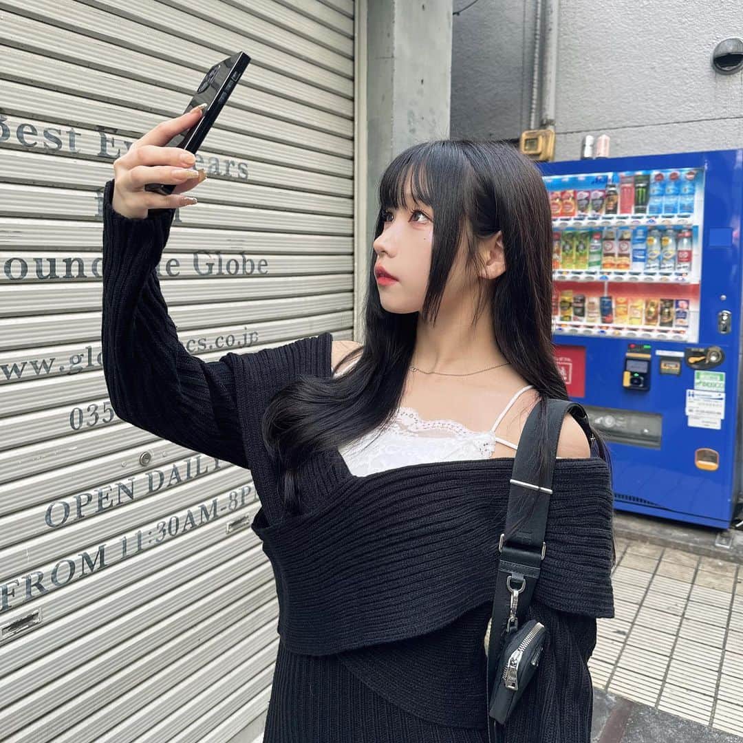ののこさんのインスタグラム写真 - (ののこInstagram)「. @esutoreja のワンピース❕ いろんな着方ができるからすき😵‍💫🖤」11月9日 20時14分 - nontaso2525