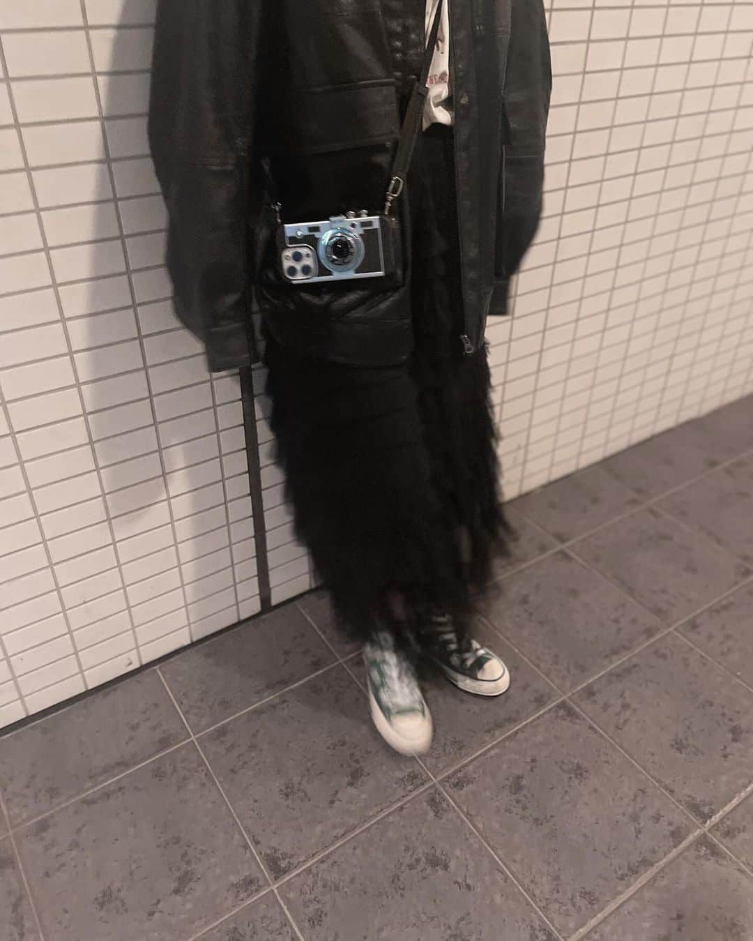 桜井えまさんのインスタグラム写真 - (桜井えまInstagram)「︎︎︎︎︎︎︎︎︎︎︎︎☺︎ ずっと欲しかった黒のブルゾンをget~~👣🥣🪄 ダボッと着れて可愛すぎる⸌◦̈⃝⸍  ・  ・  #えまのすきふく  #fashion  #style  #ootd  #jacketstyle  #black  #️🖤 #ファッション  #coordinate   #エビ中  #idol  #07  #ボブ  #桜井えま」11月9日 20時16分 - emma_sakurai_official