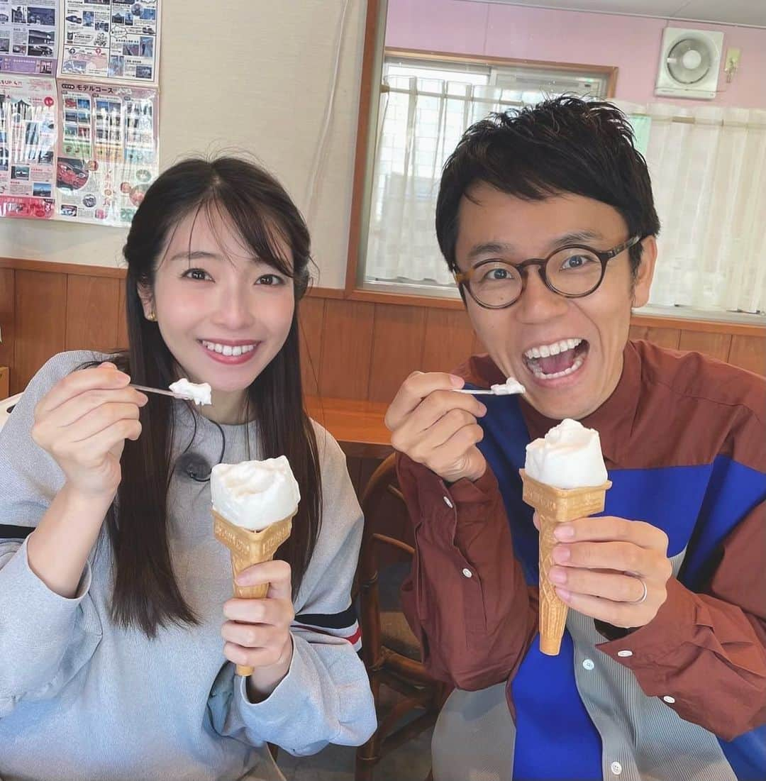 小椋寛子のインスタグラム：「おは土ロケで鳥取に行ってきました😊 久しぶりに市川さんと😆✨ 今週の「土日どーする？」で放送です♪  これは何味のジェラートでしょう？🍨  #おは土 #おはよう朝日土曜日です #ABCテレビ #鳥取 #女と男 #市川さん」