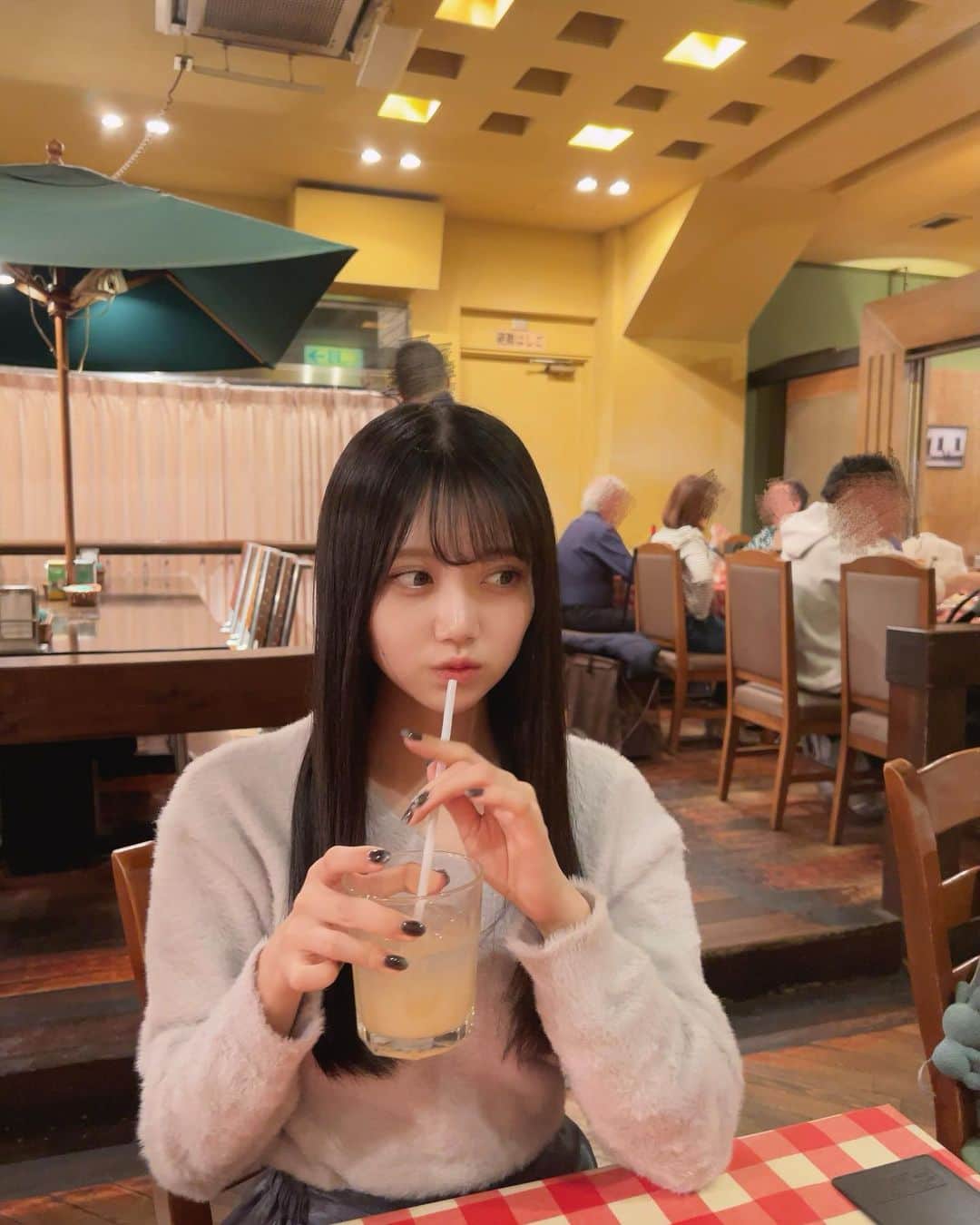 村上和叶のインスタグラム：「. 冬、やりたいことたくさんありすぎてどうしよう(><) どんな私が見たいですか〜？教えて！   #mercuryduo」