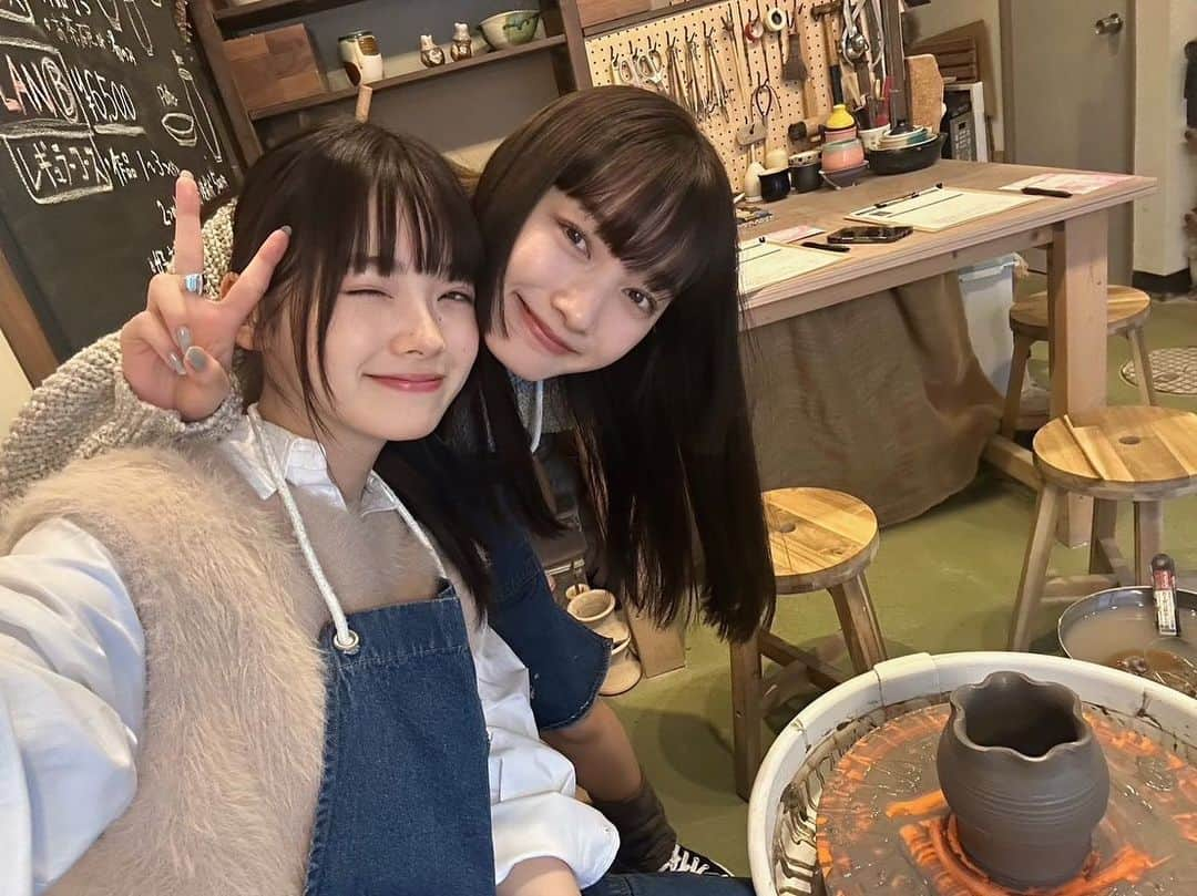 南琴奈さんのインスタグラム写真 - (南琴奈Instagram)「人生初陶芸！ だいすきななちゃん @nanagirl7 と🤎 沢山ありがとう〜また🥟も！」11月9日 20時54分 - kotona_minami