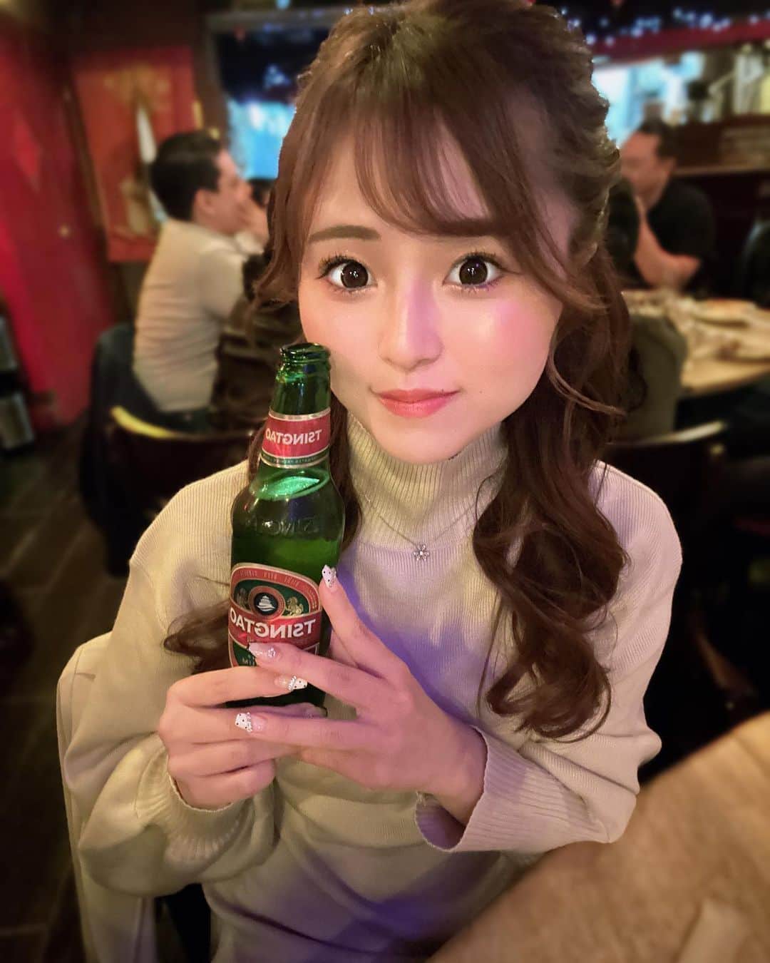 ちひろのインスタグラム：「. . . ちひろと ビールで🍺乾杯しよ？ . . . .  #六本木 #西麻布 #銀座 #歌舞伎町 #北新地 #キャバクラ #キャバ嬢 #ラウンジ #ホステス #美人 #likesforlike #港区女子 #可愛い女の子 #美女図鑑 #instalike #japanesegirl #港区 #いいね返し #いいね #フォロー #フォローミー  #ズー東京 #ズー東京ちひろ #zootokyo #zoo東京ちひろ #いいね歓迎  #お酒好き女子 #ビール女子 #ロリ巨乳」