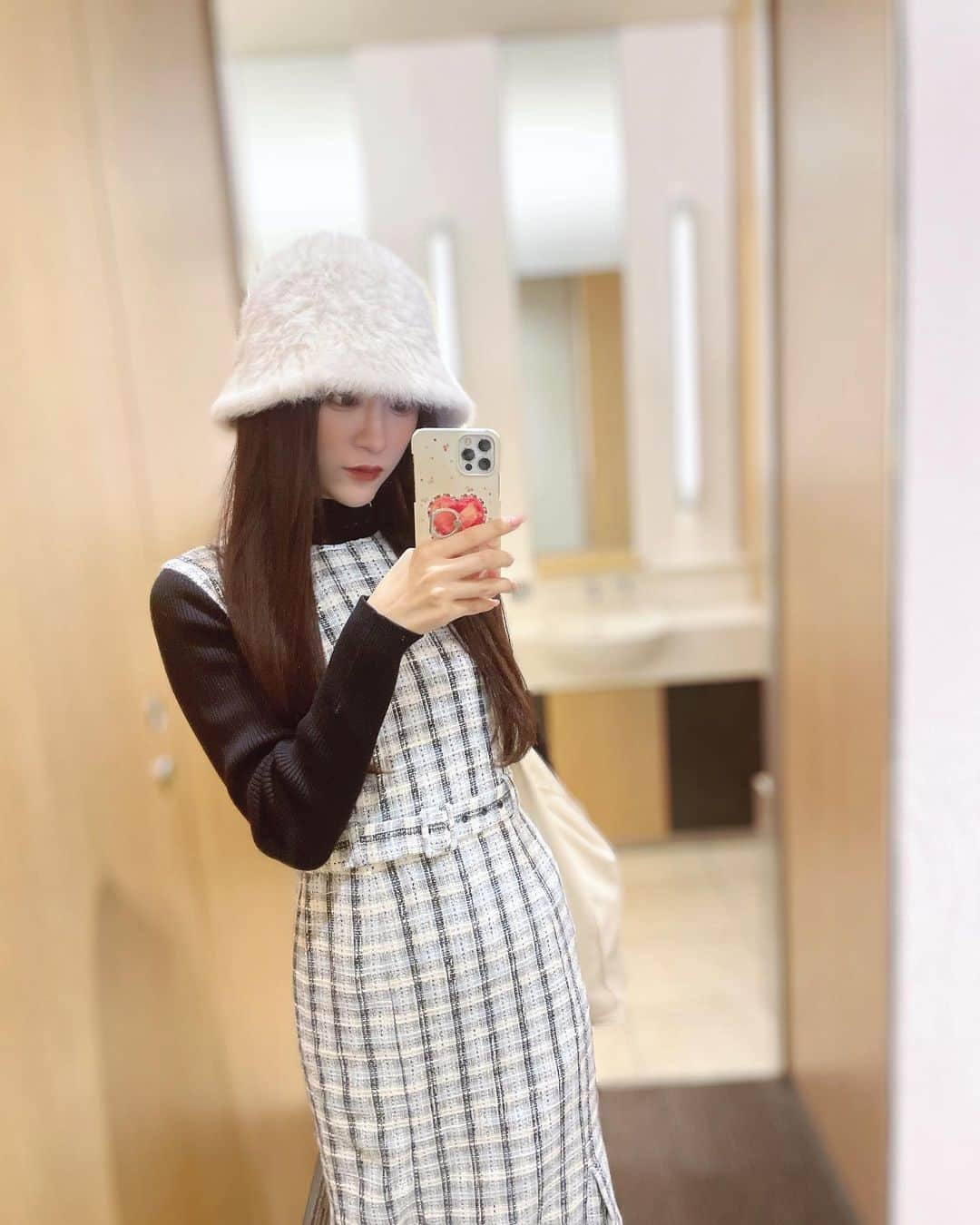 音嶋莉沙さんのインスタグラム写真 - (音嶋莉沙Instagram)「お話会で着てたお洋服♡ この日はオレンジメイク〜🍊」11月9日 21時19分 - otoshima_risa