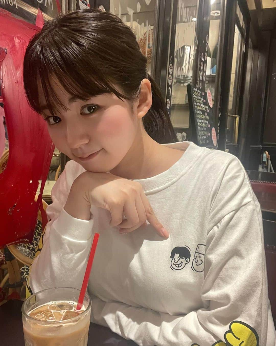 冨田有紀さんのインスタグラム写真 - (冨田有紀Instagram)「可愛い白い服で焼肉を食べるのは緊張、、無事に食後のデザートまで辿り着いた一枚！🥹🫖  #あちこちオードリー」11月9日 21時15分 - _yuki_tomita_