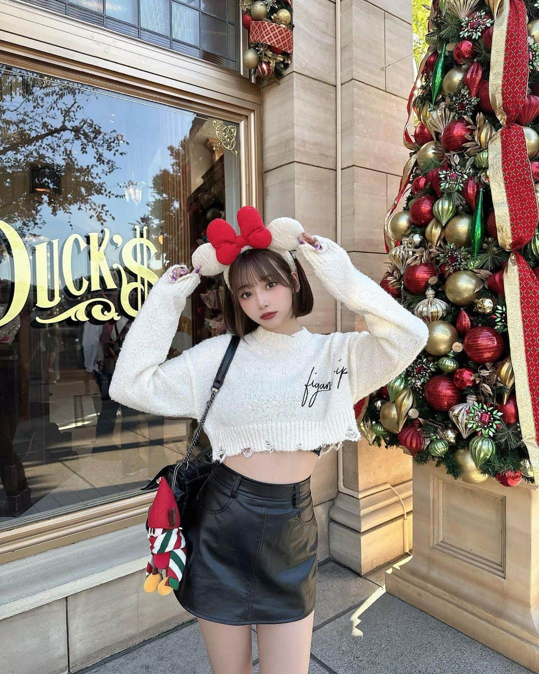 PyunA.(ぴょな)のインスタグラム：「クリスマスディズニー🎄❤️ テーマは、「彼氏の身内にいたら嫌な女」です‼️笑」