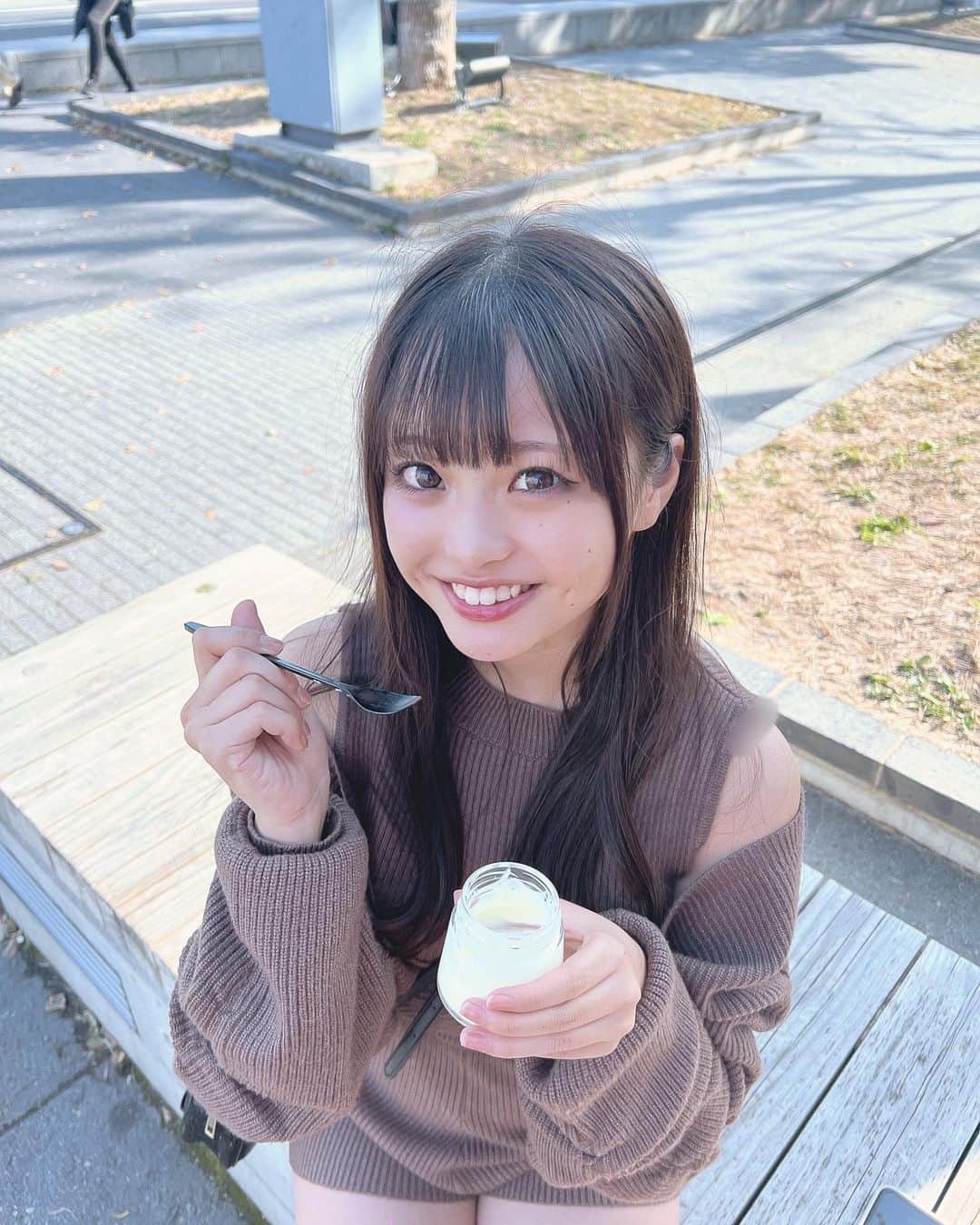 杉井美咲のインスタグラム：「修学旅行行きました💕⛩️🦌  姫路城いったよー！プリン美味しかった🍮❤️姫路城行ったら絶対食べてー！！ ・ ・ #jk #sjk #jk2 #jkブランド #jkの素敵な思い出 #07 #杉井美咲 #女子高生ミスコン #高一ミスコン」