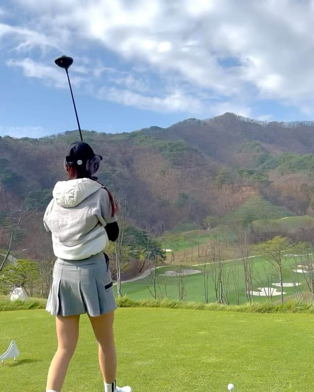 キム・ハヌルのインスタグラム：「언제나 멋진 성문안cc 🩵  #footjoy #xxio #srixon」