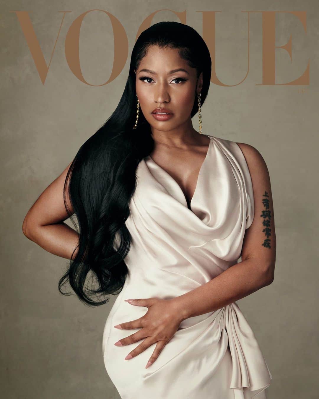 Vogue Runwayのインスタグラム：「“There’s a freeness that you have around you when you’re at your best, when you’re doing your thing at your peak.” So says Nicki Minaj, who has been hard at work writing, recording,  mixing, and re-mixing her fifth studio album, “Pink Friday 2,” out next month. For the best-selling female rapper of all time, now 13 years into her career, the new record represents a return to form. “When I look back at a lot of my music, I’m like, Oh, my God, where was the me in it?” Minaj says. “So for this album, I went back to the old game plan.”   For Vogue’s December Issue, @nickiminaj opens up about her highly anticipated new project; giving birth to her son amid the isolative unease of the pandemic; and feeling at peace with her body—something that encourages in other women, too.  Tap the link in our bio to read the full profile. Photographed by @normanjeanroy, Written by @robertjhaskell, Styled by @maxortegag.」