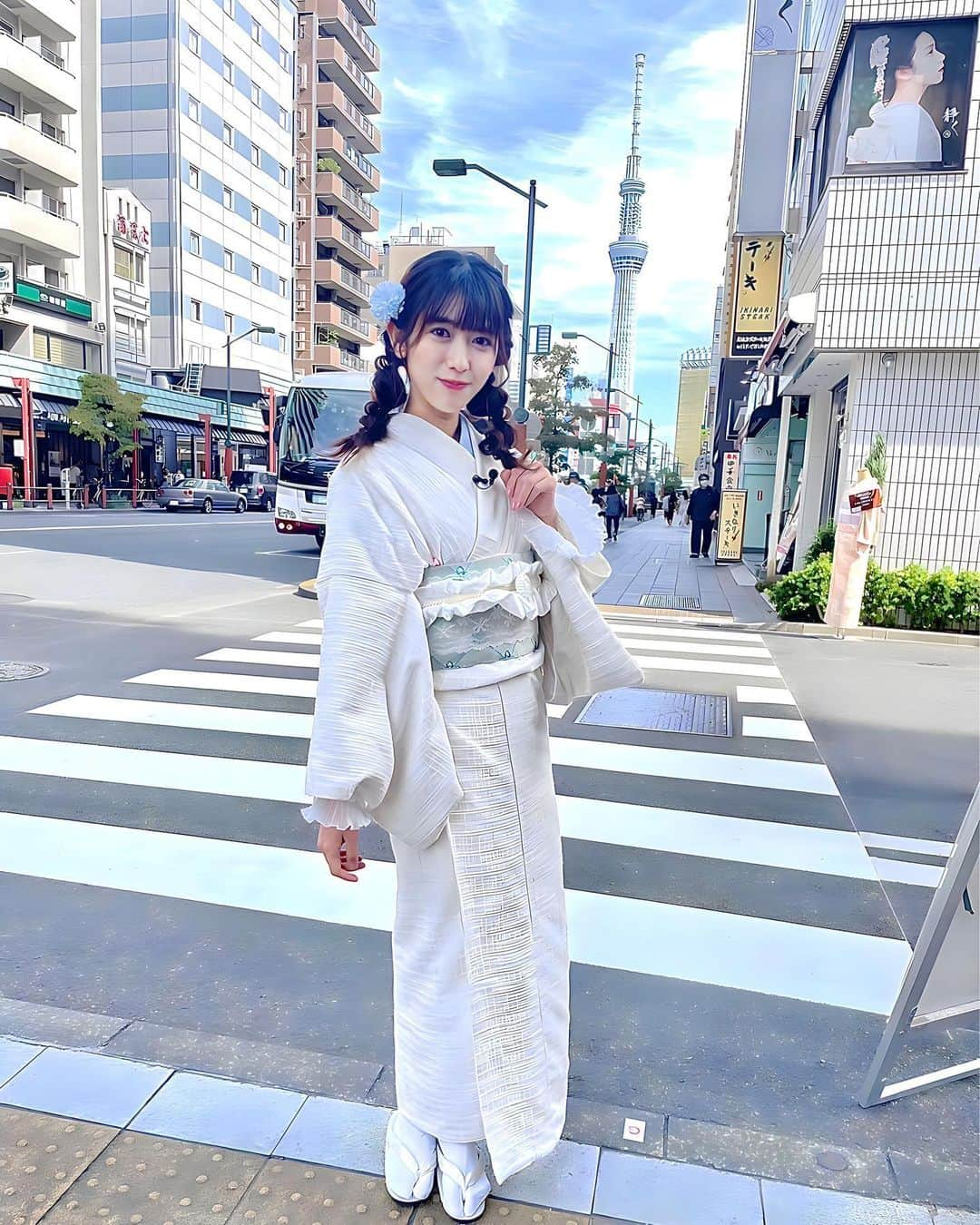 小泉遥香さんのインスタグラム写真 - (小泉遥香Instagram)「￤𝓭𝓪𝓽𝓮…🩵🩷  #テレ朝動画 #ときめきプレシャス  オフショット📸✨👘  かなみん🩵と念願のデート企画👫💓  私がかなみん🩵を全力でエスコート🤴✨ まだ見てない方はぜひ♡  #テレ朝動画 #ロガール #浅草 #浅草デート #デート#雷門  #着物レンタル #ツイード #着物 #かなみん #辻野かなみ #小泉遥香 #おはる #ときめきプレシャス #ときプレ #超とき宣 #テレ朝 #date」11月9日 22時00分 - haruka_koizumi_official