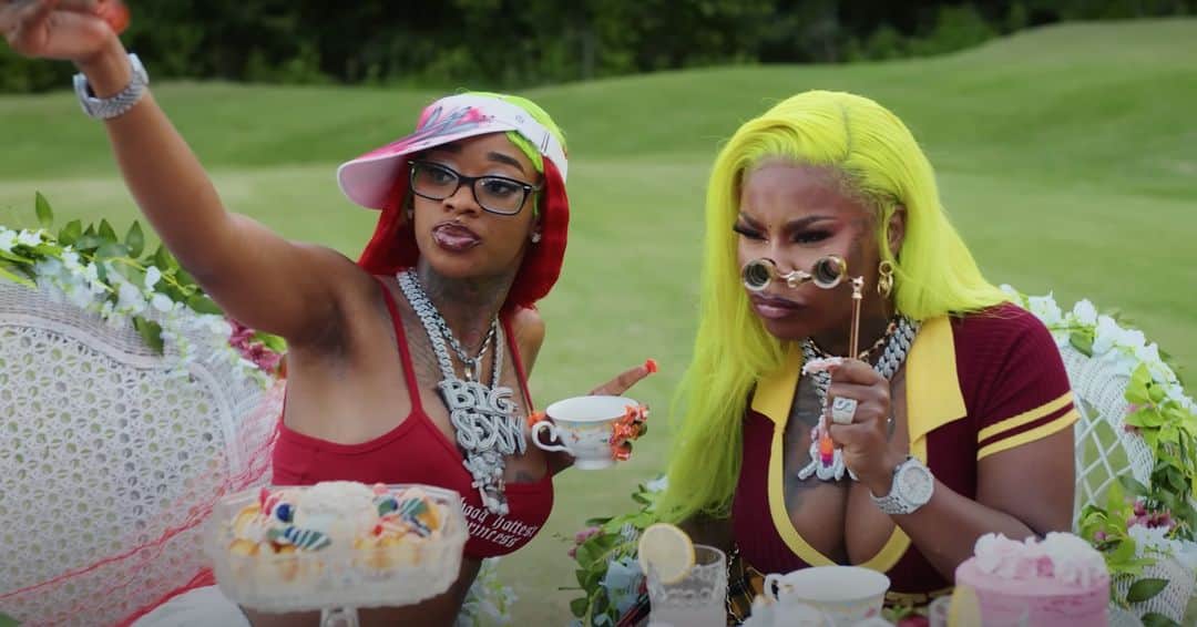 MTVさんのインスタグラム写真 - (MTVInstagram)「My favorite kind of #WomenInRap project is when my faves come together for a joint slay – and there's been a lot to love lately 🤝  1️⃣ @icespice & @nickiminaj - “Princess Diana” 2️⃣ @sexyyred & @sukihanagoat - “Hood Rats” 3️⃣ @imbabytate & @saweetie - “Hey, Mickey!” 4️⃣ @glorillapimp, @glittergirlgloss, & @slimeroni901 (feat. @kcarbon__, @only1aleza, @taykeith) - “Wrong One” 5️⃣ @shenseea (feat. @lola.brooke) - “Beama” 6️⃣ @iamicandy_ (feat. @flomillishit) - “Big Mad” 7️⃣ @_conniediiamond & @imkentheman – “Move” (Remix) 8️⃣ @mellobuckzz (feat. @latto777) - “Boom, Pt. 2” 9️⃣ @ladylondon & @dreezy - “Yea Yea” 🔟 @iamcardib & @theestallion - “Bongos”」11月9日 22時23分 - mtv
