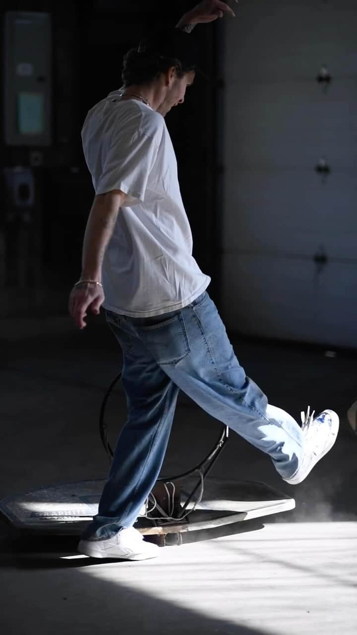 Reebokのインスタグラム：「Reebok x @tyrrellwinston available on @tyrrellwinstonproduct Friday 11/10/23 12PM EST.」