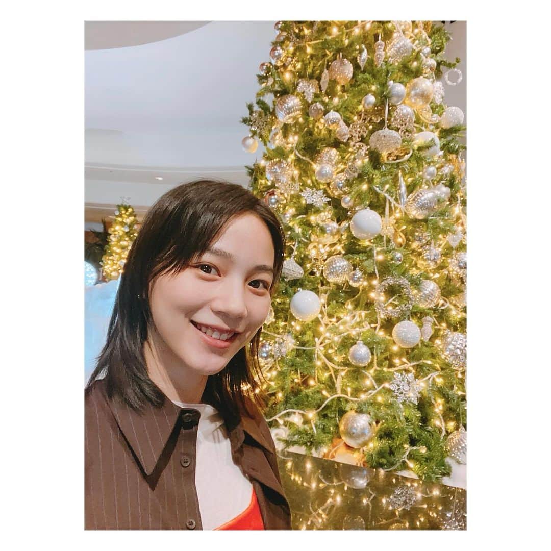 のん（能年玲奈）のインスタグラム：「11月のメリークリスマス🎄🎁」