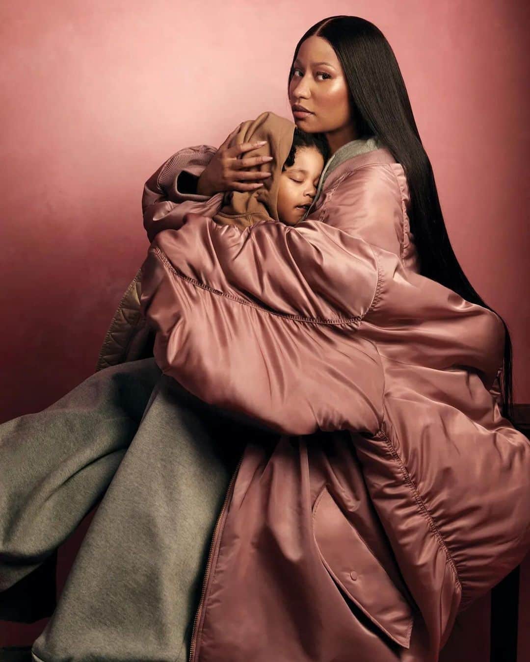 ヴェトモンのインスタグラム：「NICKI 🖤 @nickiminaj for VOGUE @voguemagazine」