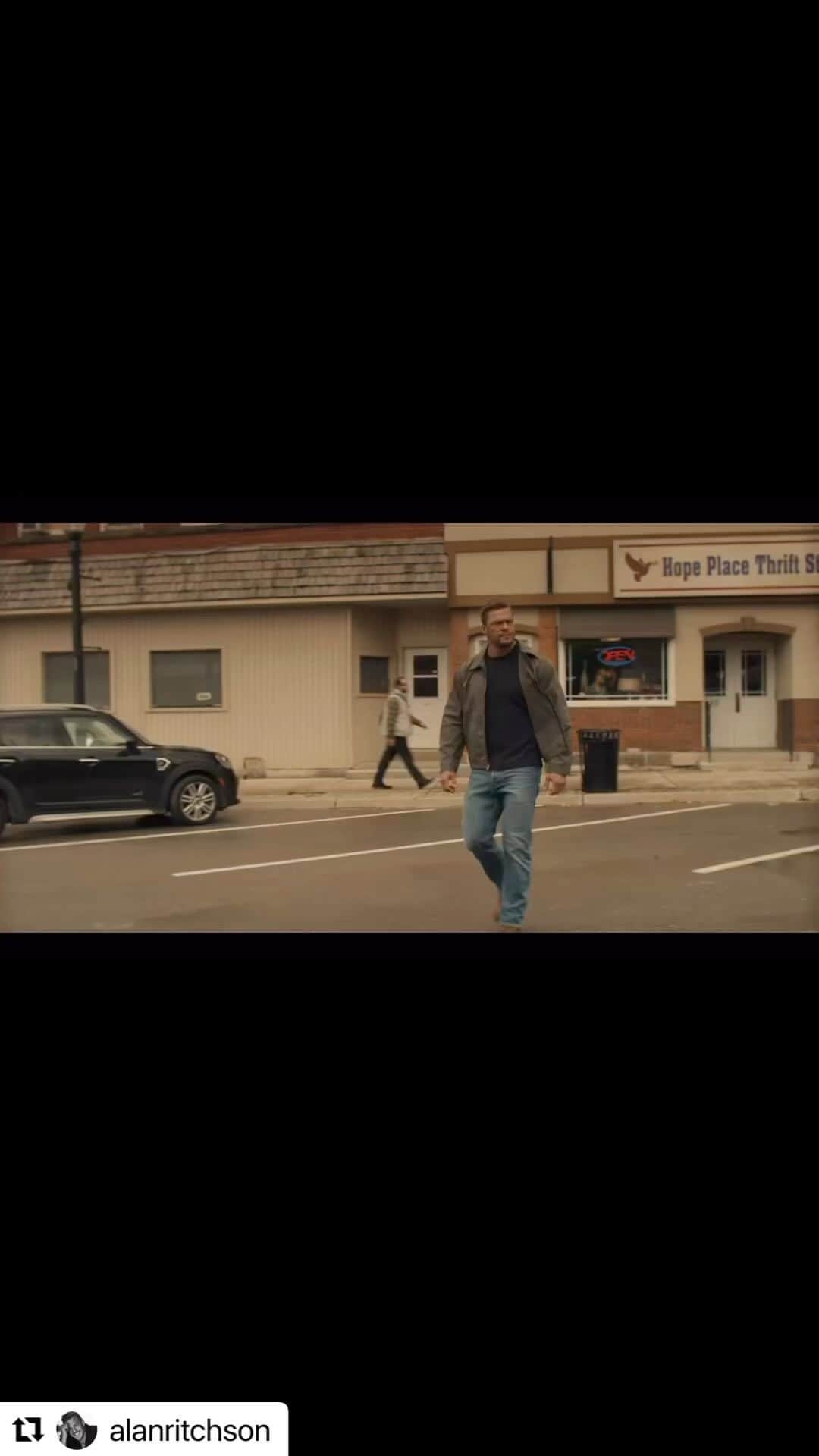 ロバート・パトリックのインスタグラム：「Something new! Check it!!」